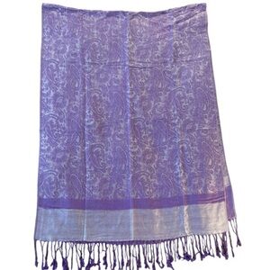 Pashmina Purple Paisley scarf. Gorgeous and perfect for‎ Spring 🪻🪻